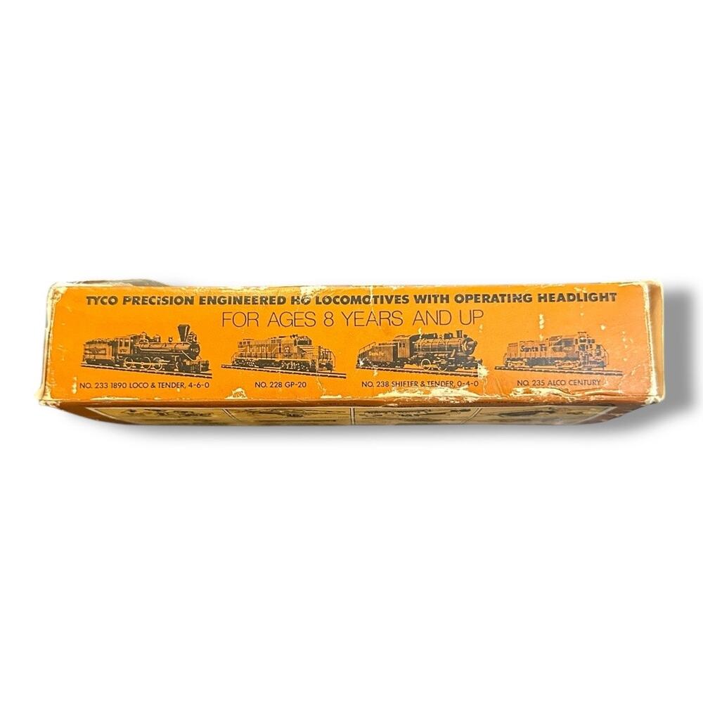 Tyco HO Scale Silver Streak Caboose Train Car - Picture 5 of 6